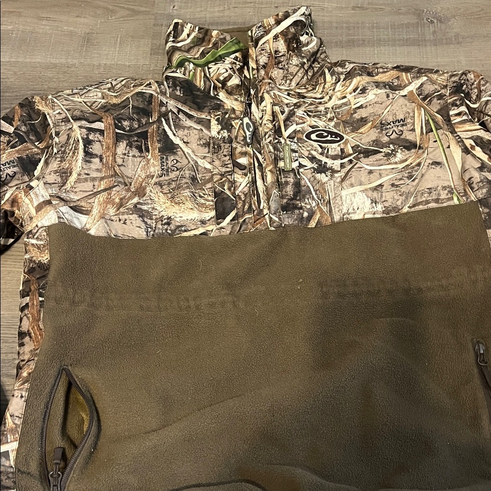 Camo Outdoor Jacket with Magnattach